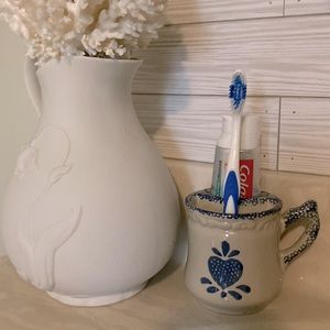 Vintage LOOMCO Toothbrush & Toothpaste Holder Mug